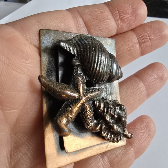 Vintage solid copper brooch pin mermaidcore ocean beach tropical sea shell - Picture 4 of 10